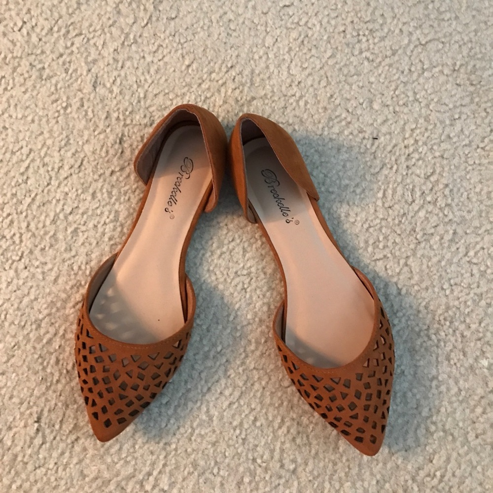 Tan flats