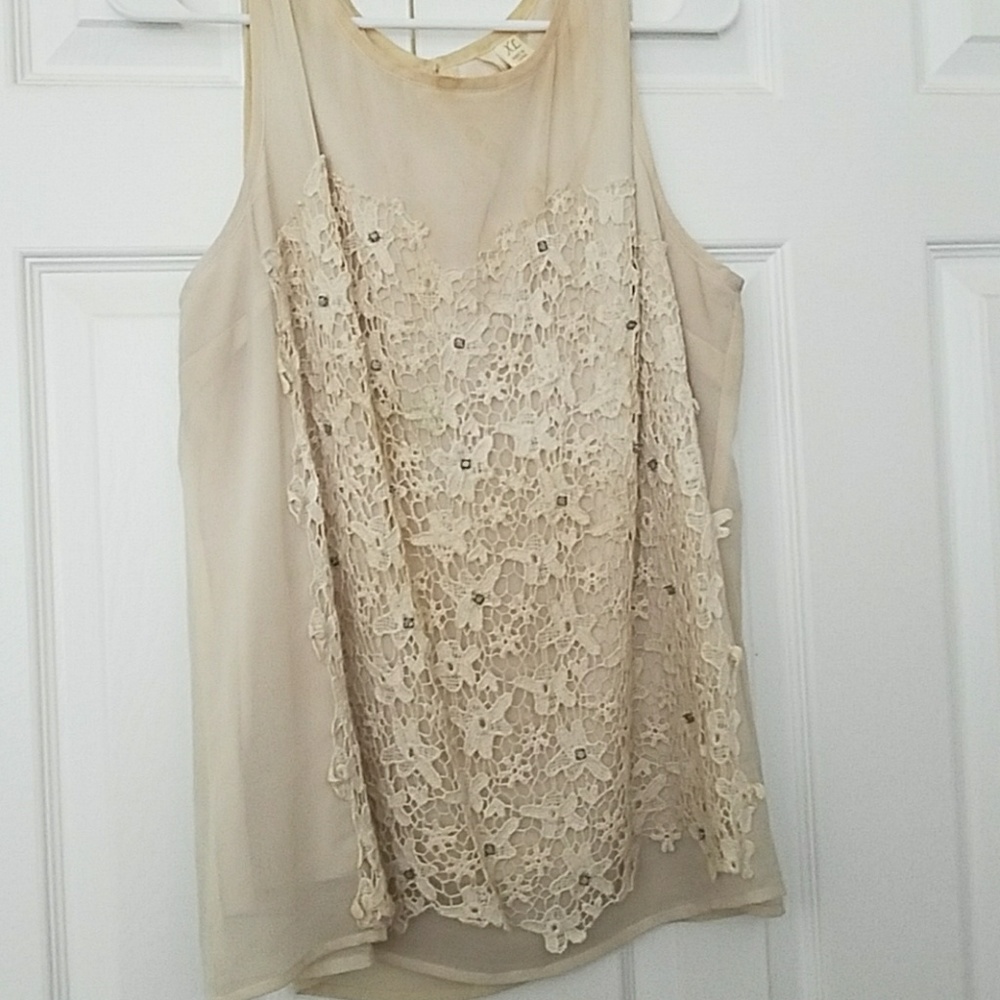 Lace front shell top