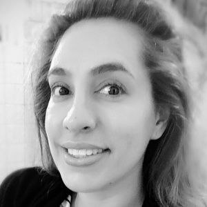 Meet your Posher, Alejandra