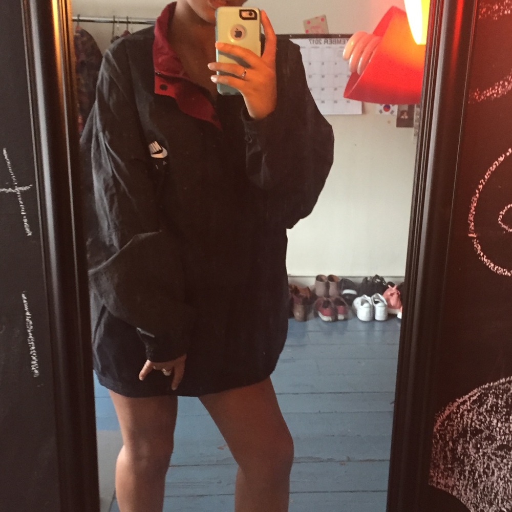 ✨Vintage Nike Windbreaker✨ - Picture 3 of 7