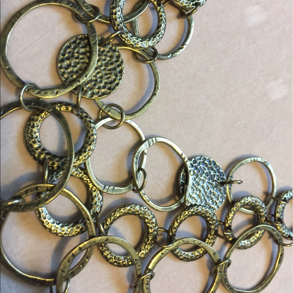 Beautiful Necklace, bracelet and earring set!