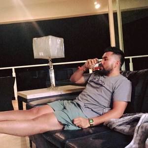 Meet your Posher, Jovan