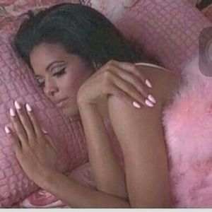 Meet your Posher, Lashaye