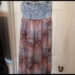 Floral strapless dress