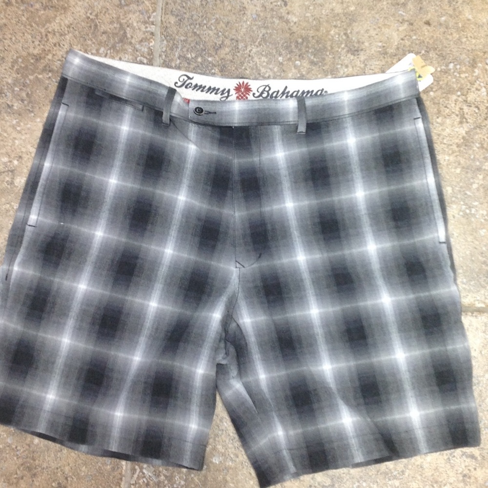 Men's plaid shorts size 38