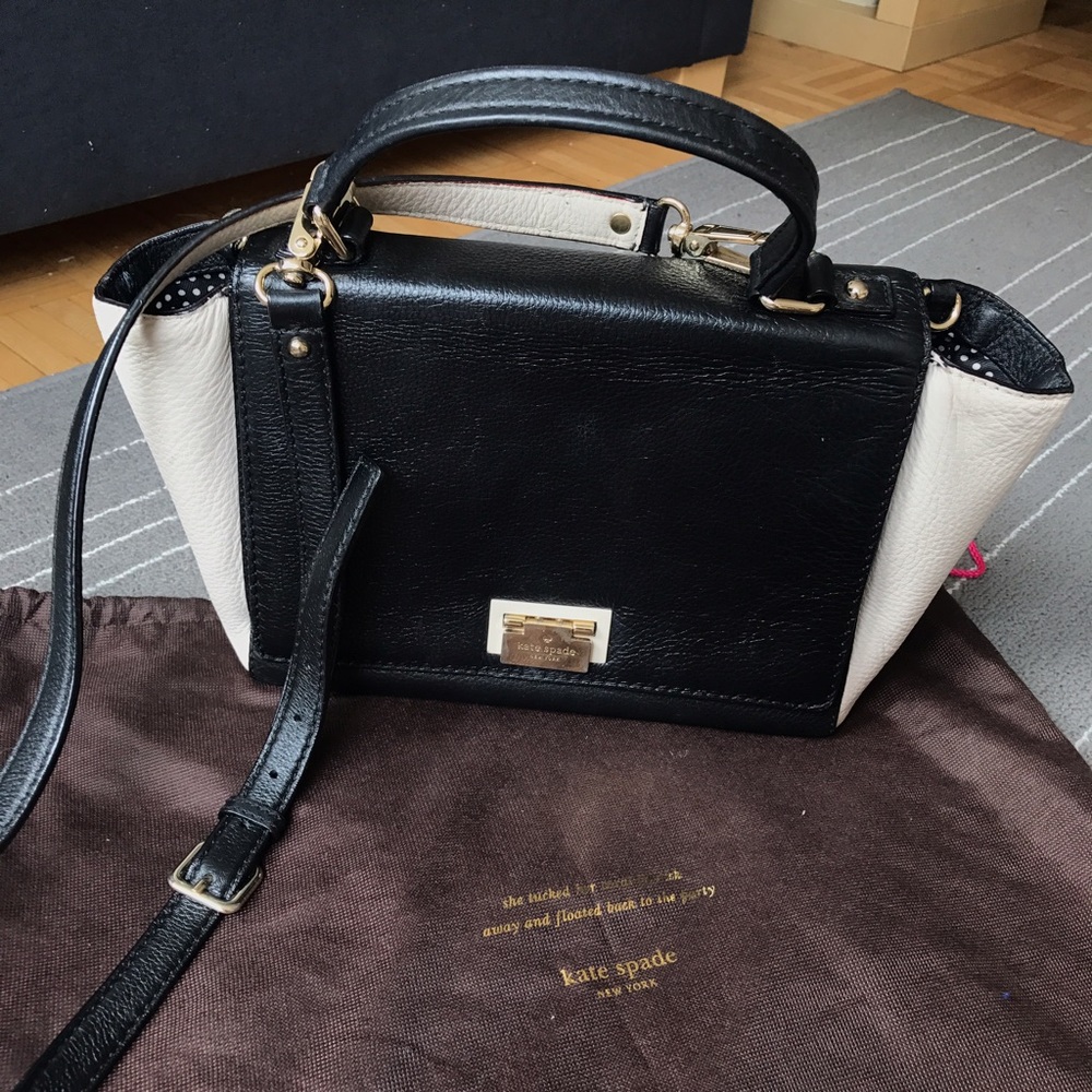 🚫SOLD🚫kate spade black and white cross-body bag