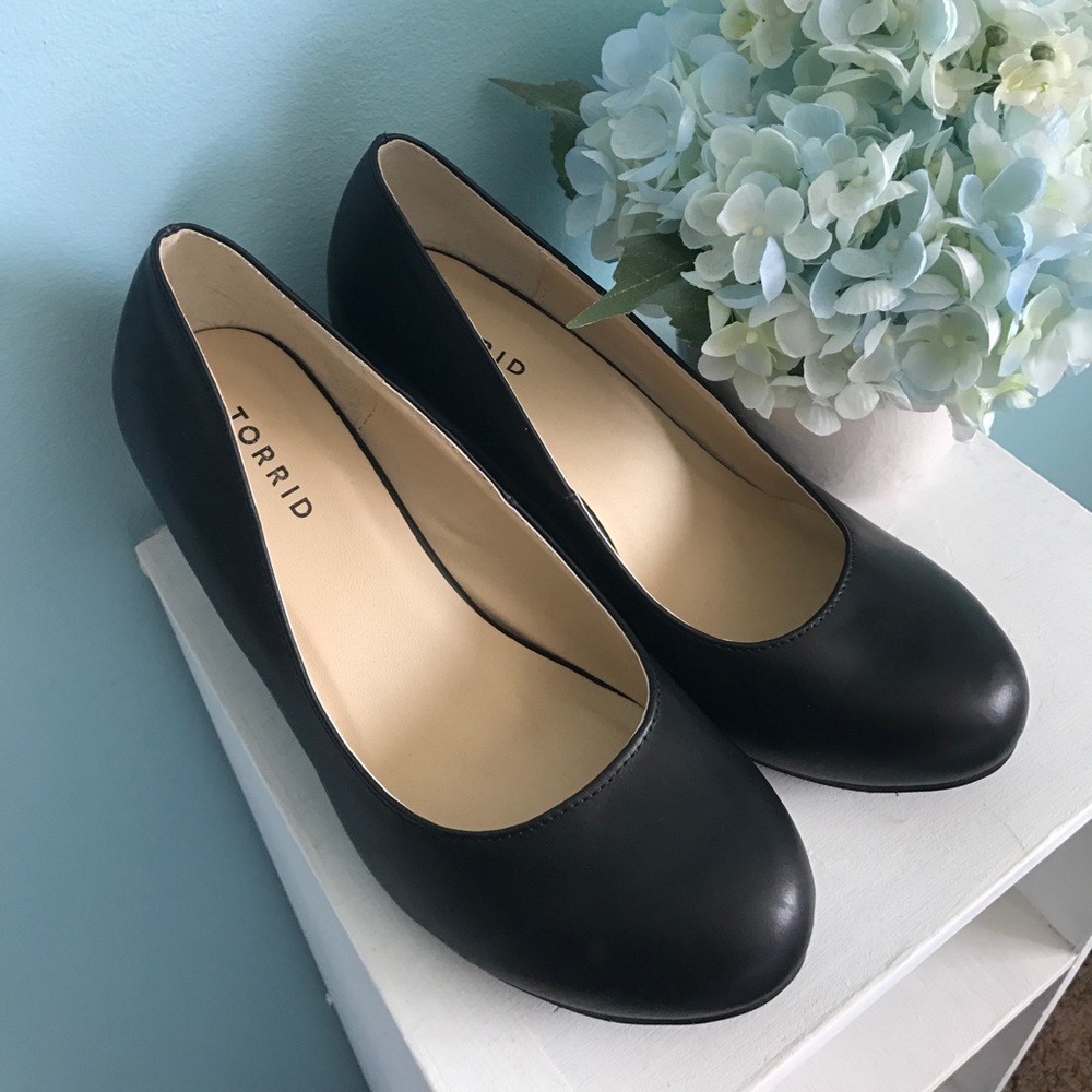 Torrid Wedges