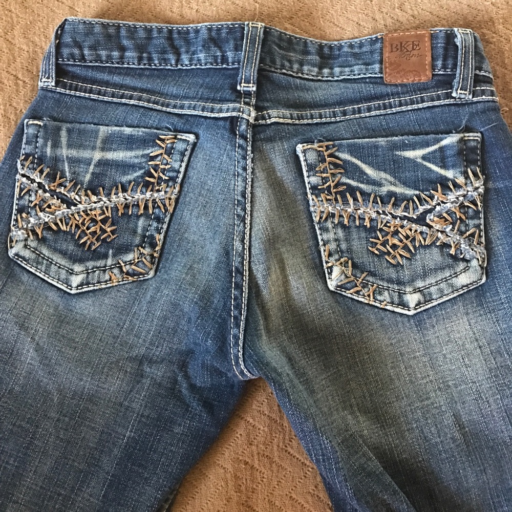 Hardly worn size 26 BKE Sabrina style Jeans!