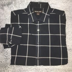 Long sleeve dress shirt