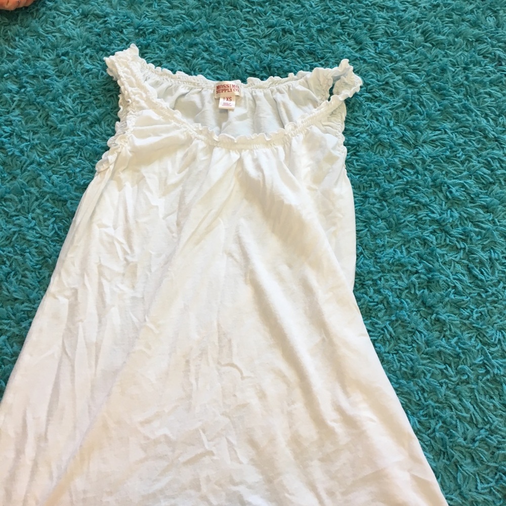 Fringed sleeve white tank top.