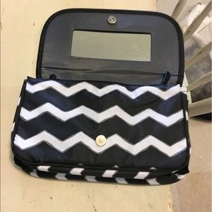 Thirty one make up case. Chevron pattern