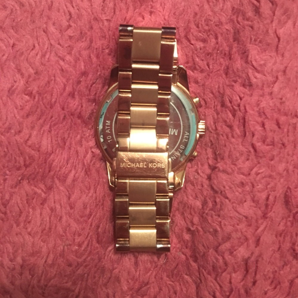 Michael Kors rose gold watch - Picture 2 of 2