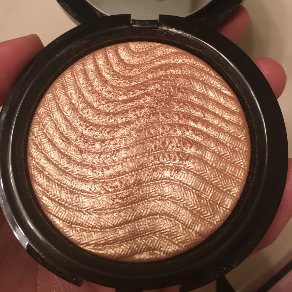 Makeup forever Highlighter