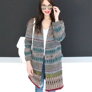 Zara Contemporary Tonal Textured Woman