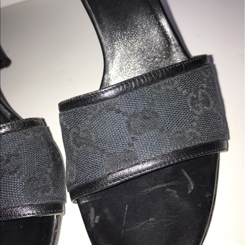 Gucci open toe Sandals size 8