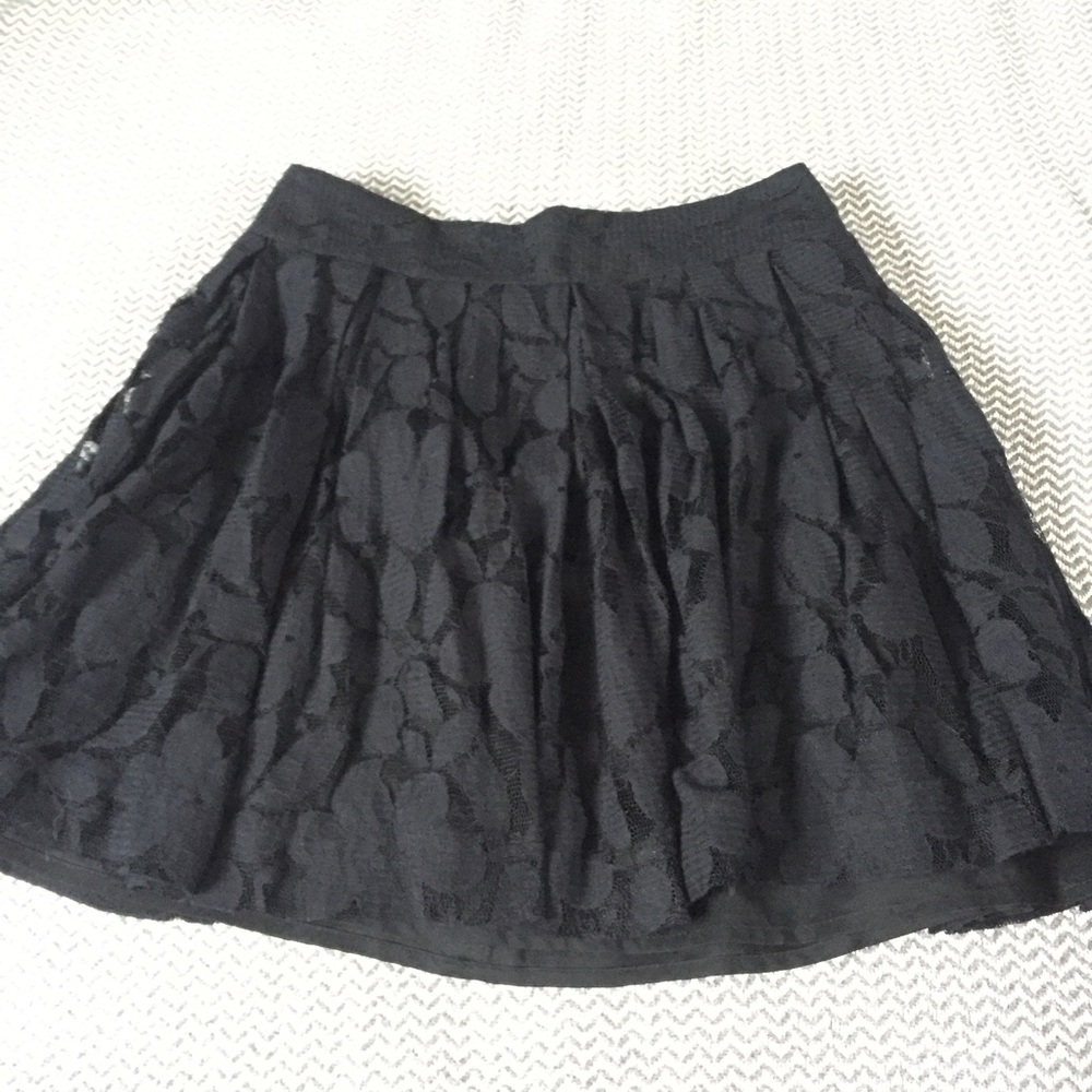 LOFT Lace Mini Skirt