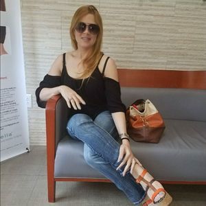 Meet your Posher, Yary