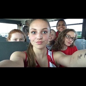 Meet your Posher, Amelia