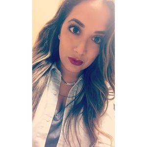 Meet your Posher, Erika