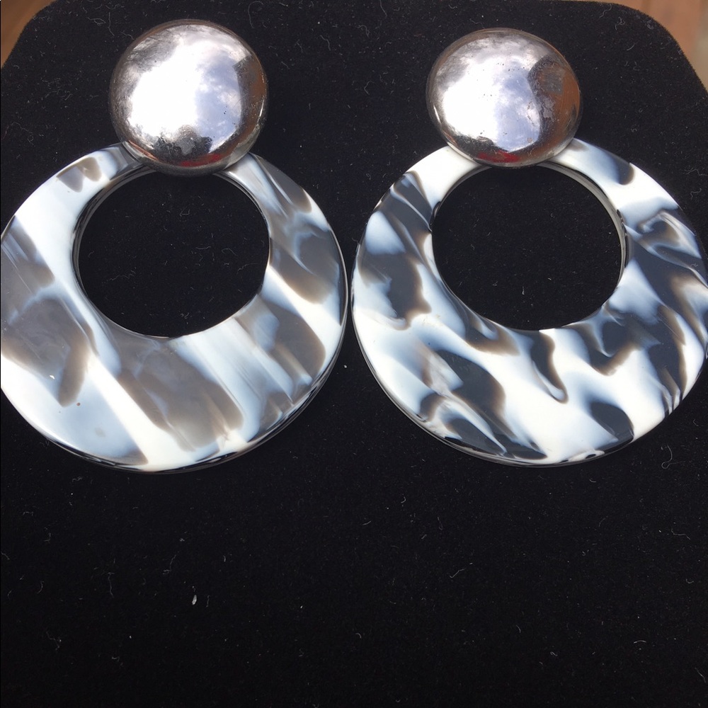 Vintage mod earrings
