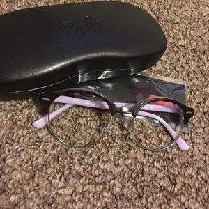 💥Brand new Ray Ban frame with case and cloth!💥