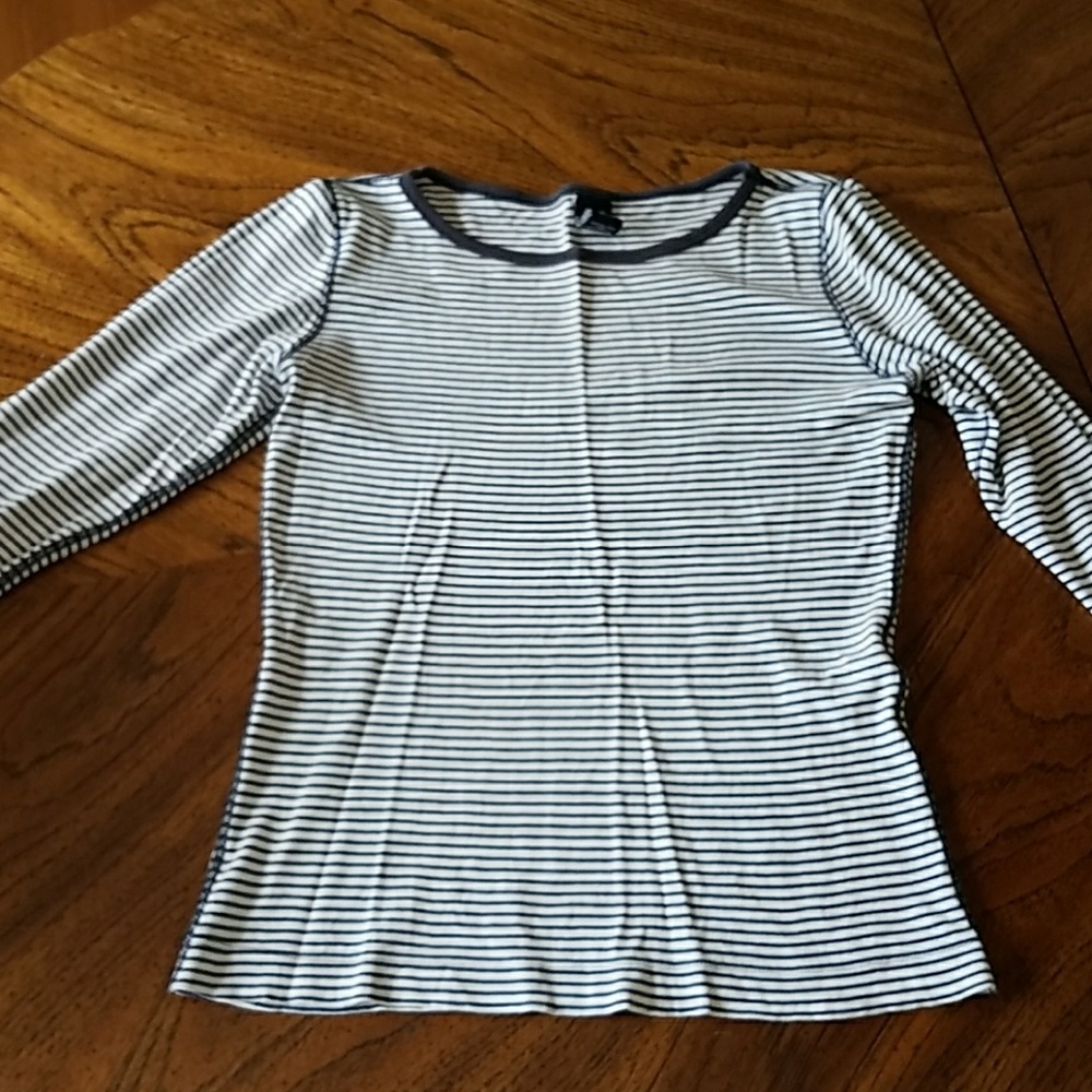 SOLD. Cute Nautical look by Gap.  size M, fits S-M
