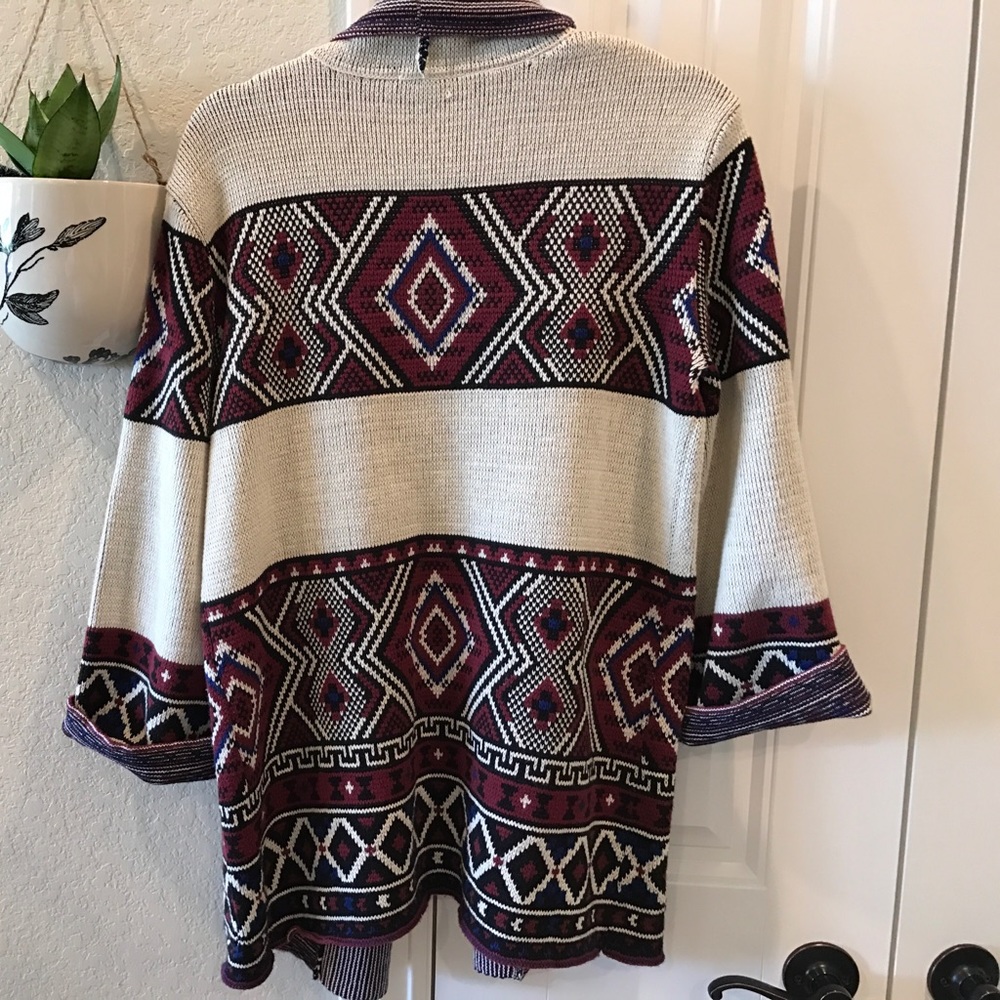 Sweater - Picture 3 of 3