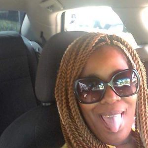 Meet your Posher, Angela