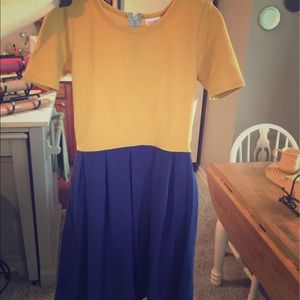 LuLa Roe Amelia Small - Never worn