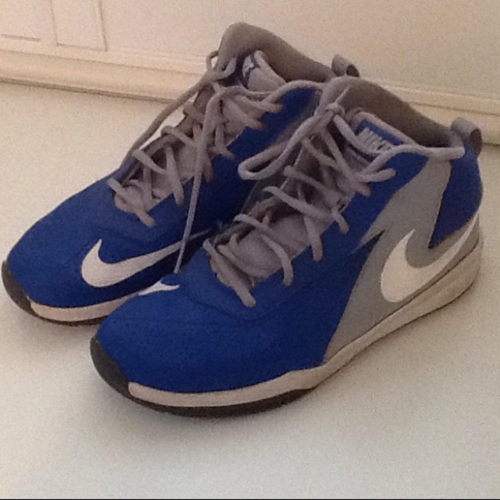 Nike blue and grey basketball shoes