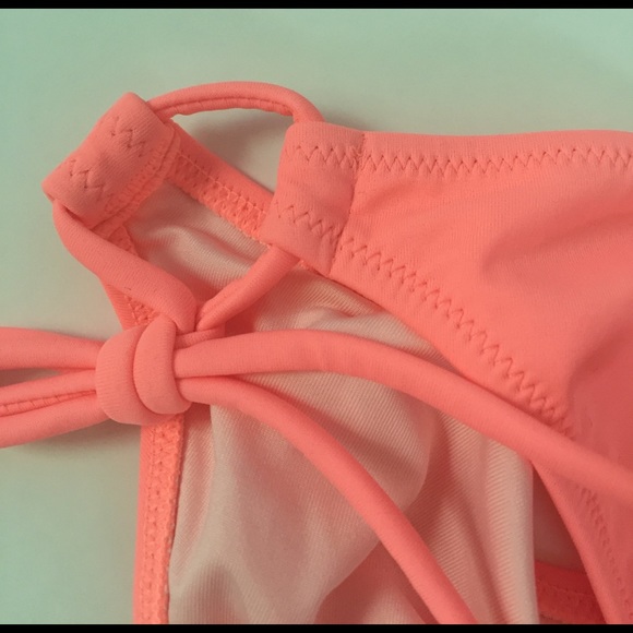 Victoria's secret adjustable side bikini bottom - Picture 3 of 4