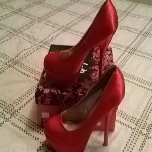 Qupid Pumps