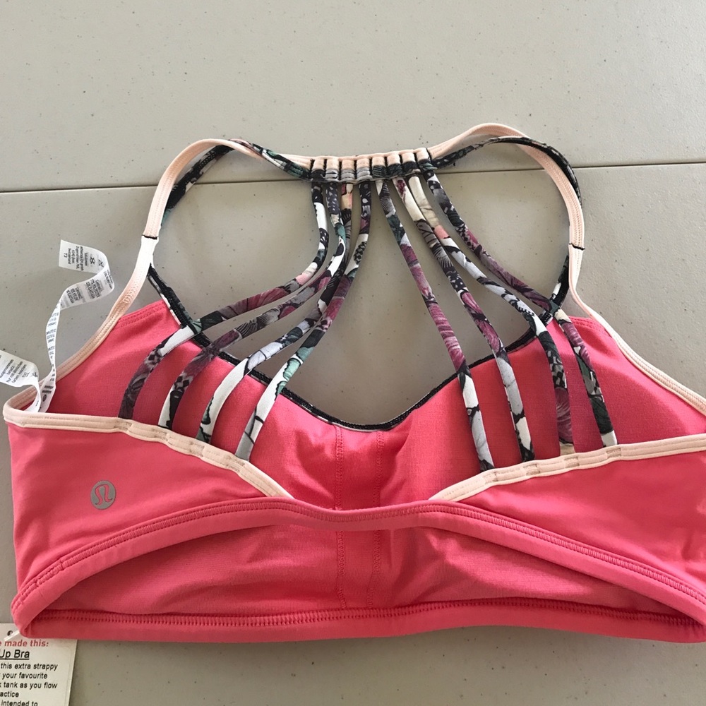 NWT LULULEMON LIGHTEN UP BRA PINK -- Size 8 - Picture 4 of 4