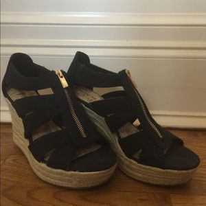 Cute summer shoes!  Bought last summer worn once.