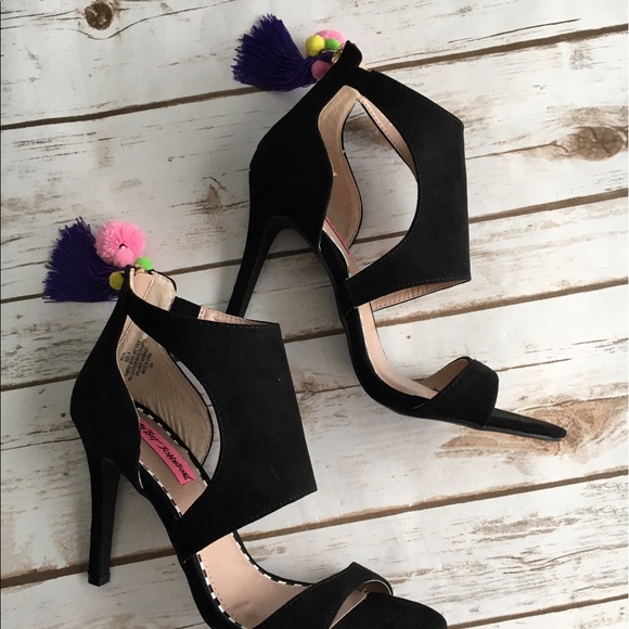 Pom Pom Betsey Johnson heels - Picture 3 of 5