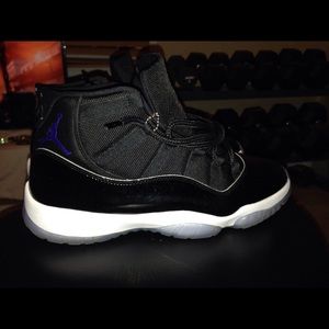 Space Jams recent release size 11
