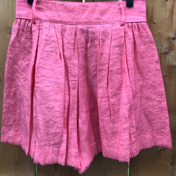 Comfy, flowy shorts - Picture 2 of 3