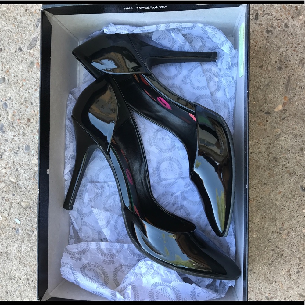 Juicy Couture Black Heels Pointed Toe