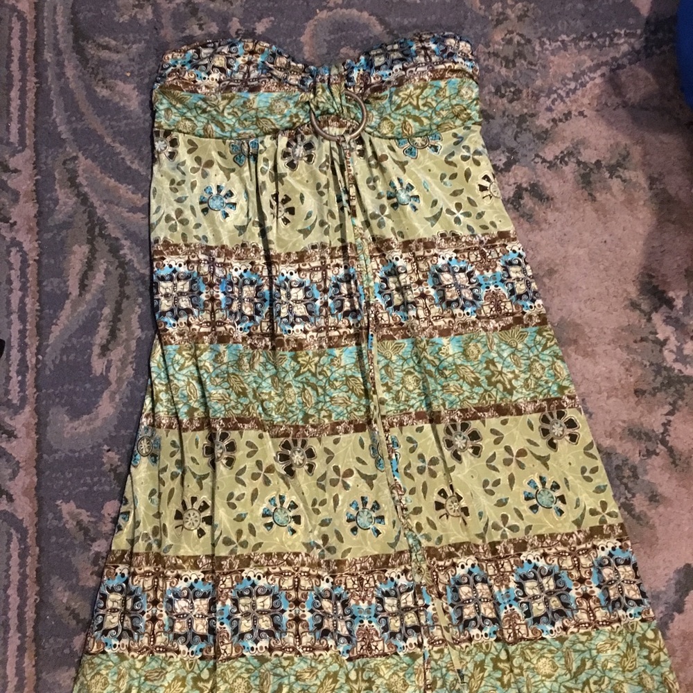 Beautiful multi colored maxi worn once! Strapless