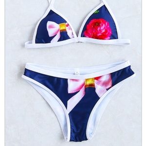 Floral bikini!!