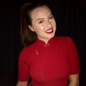 Meet your Posher, Julia