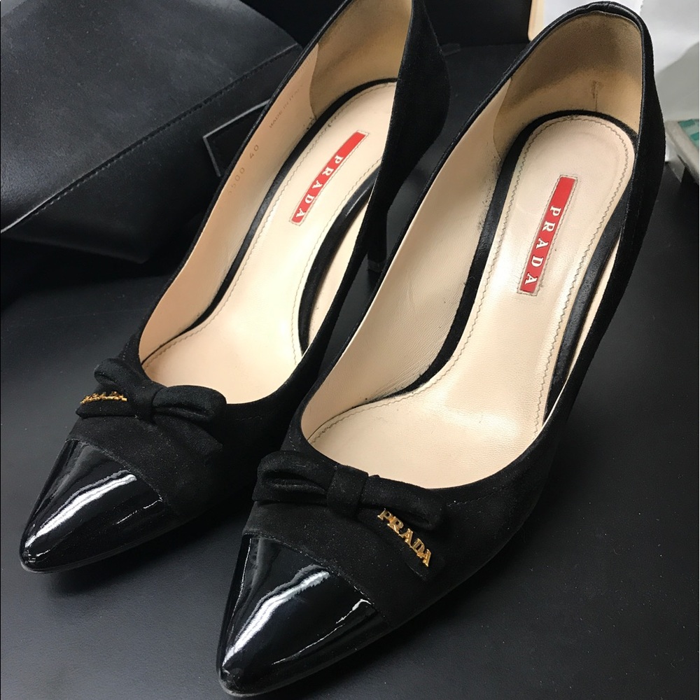 Prada black pumps size 40