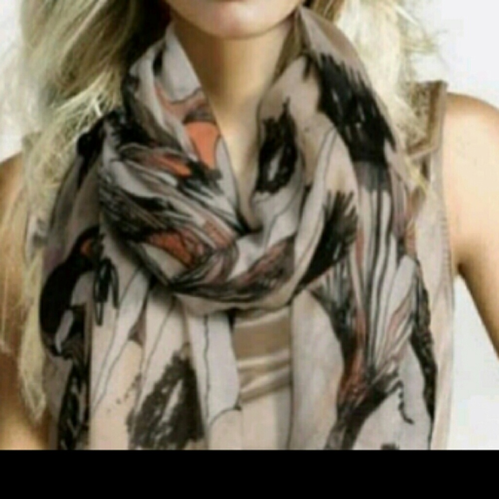 Porcelain Style Scarfs Shawls