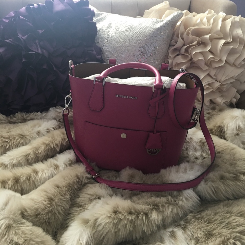 SOLD Women's Pink Greenwich Large Bag Satchel💗💗