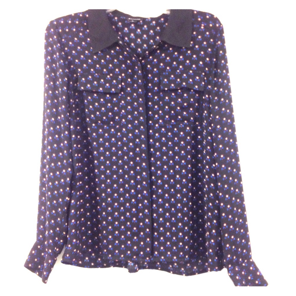 Sheer patterned button up blouse with pleat