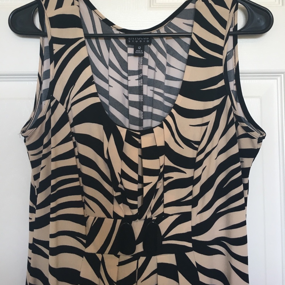 Black and Tan dress - Picture 2 of 2