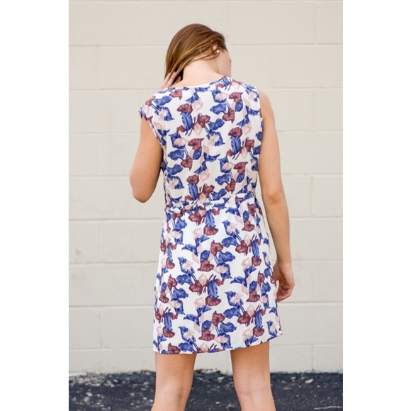 SOLD OUT! Floral Dress W/Pockets - Picture 3 of 4