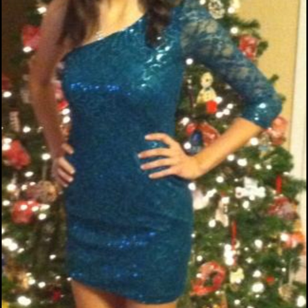 Sequined, turquoise, one-shoulder formal dress. - Picture 4 of 5