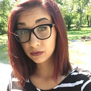 Meet your Posher, Mckenna