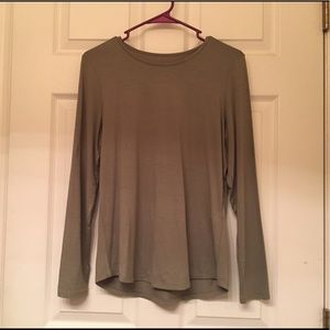 NWOT Chicos Olive Green Long Sleeve